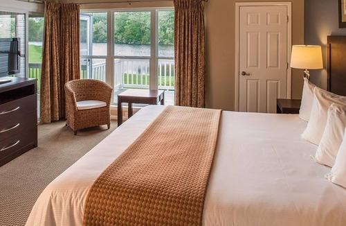 Fairfield Harbour Apartment | 2br Lockoff -River Fun for the Whole Family!