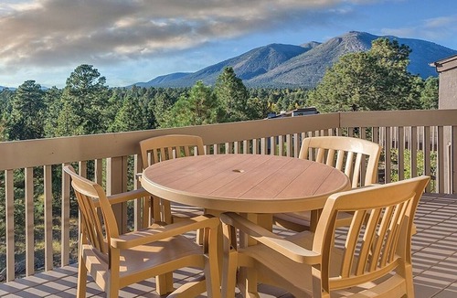 Flagstaff Condo | 2br LockOff -Route 66 Family Fun Vacation!