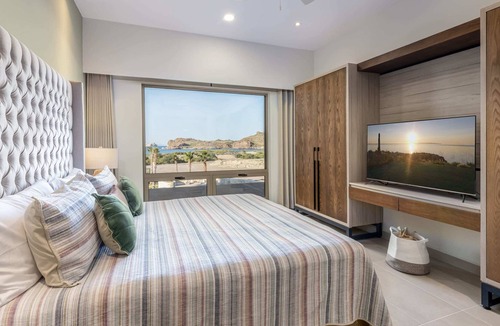 Loreto Apartment | 2BR Luxury: Beach Walk at Danzante Bay Loreto°