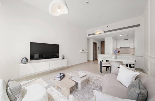 Al Safa Apartment | 2BR M CF7B Pet Friendly Stay