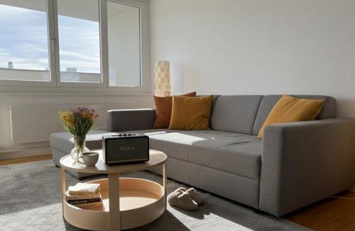 Steglitz Apartment | 2BR Modern Apt in Berlin and Parking Sleeps 6