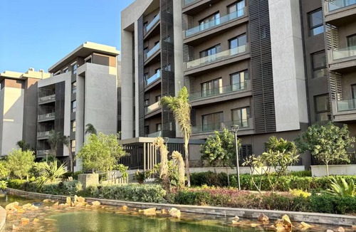 Al-Muski Apartment | 2BR Modern & Comfy Apartment|Privado,Madinaty