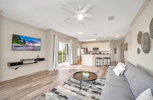 West Kissimmee House | 2BR Modern Pet-Friendly Condo 6 mins from Disney