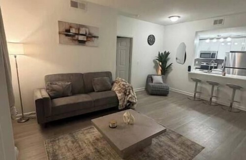 Home Park Apartment | 2BR Near Mercedes-Benz Stadium!