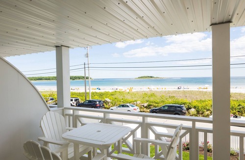 Kennebunkport Apartment | 2BR Oceanfront Retreat | Fireplace, Deck & Kitchen