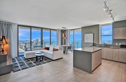 Hollywood South Central Beach Condo | 2BR Oceanview Hyde Beach House – Free Parking, No Resort Fee