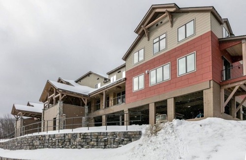 Ludlow Condo | 2BR Okemo Mountainside Condo | Near Lifts!