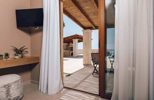 Maries Villa | 2BR Panoramic Sea-View Villa Infinity Pool & Outdoor Jacuzzi