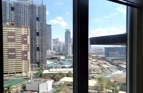 Plainview Condo | 2BR/Pioneer Woodland connected to Metro Rail Station SM Light Boni Mandaluyong Manila Philippines