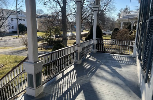 Poughkeepsie Apartment | 2Br Private Victorian Apartment in City location on half acre Sleeps 5
