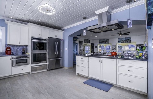 Estate Wintberg Villa | 2BR private villa, centrally located with incredible views!