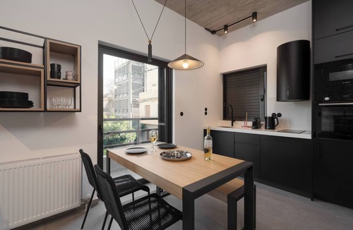 Gazi Apartment | 2BR Suite Apt Acropolis Rooftop Views By Metro
