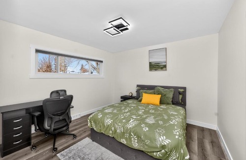 Highland Park Apartment | 2BR Suite Family Friendly | Near YYC Airport & Downtown - 4412 – UP