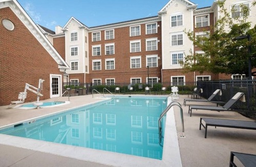 Williamsburg Hotel | 2BR Suite | Mariott Williamsburg | Kitchens, Pool, Hot Breakfast
