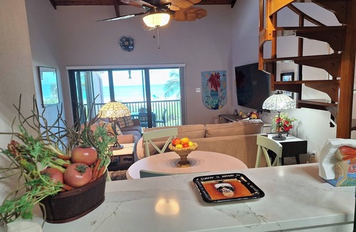 Sanibel Condo | 2Br2Ba w/Loft beachfront Coquina Beach 1G. Gulf view from all windows. Sleeps 5