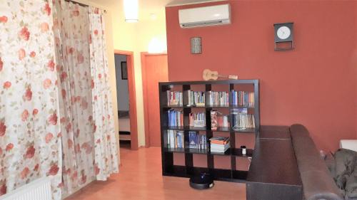 Sector 3 Apartment | 2H Apartment