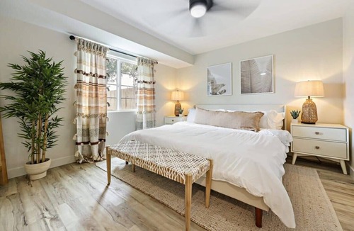 Loma Alta House | *2MilestoOcean*HotTub*FamilyRetreat*