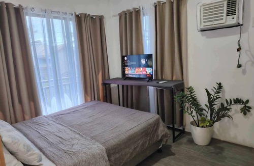 Roxas City House | 2mins from Roxas Airport,2mins ride to beach, 3mins to SM,10mins to Culasi Port