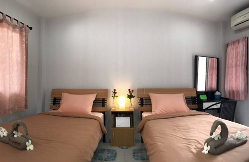Phetchaburi House | 2N Guesthouse