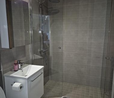 Vantaa Apartment | 2nd floor, 33m2 1-bedroom app, sauna, close to the shop, airport and train station