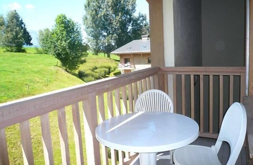 Combloux Apartment | 2nd floor, balcony, parking, tv, 17m², Combloux