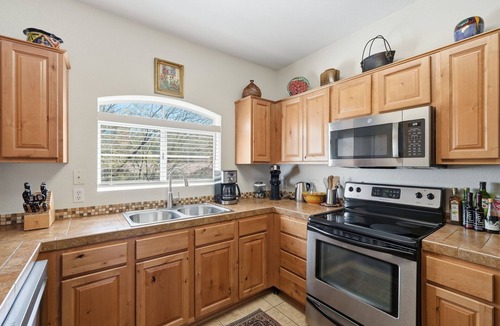Tucson Condo | 2nd floor includes many personal touches and upgrades making a Perfect rental