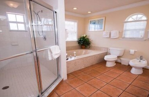 Bradenton Beach Hotel | 2nd Floor Studio. Stairs only. Pet Friendly