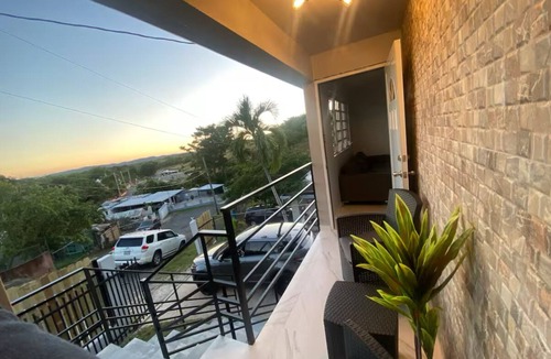 Pedernales House | 2nd Full floor 3-bedroom house with AC and private entrance