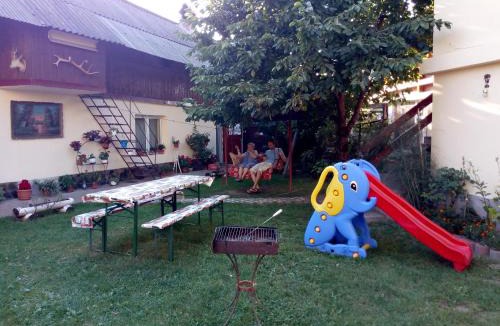 Sebesel House | 2Rivers