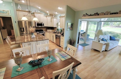 Santiago House | 3/2 w/Golf Cart in The Village of Santiago with Golf Course View!