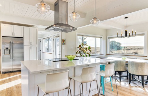 Warrenton Cottage | 3-acre Oceanfront Home: Game Room & Fire Pit!
