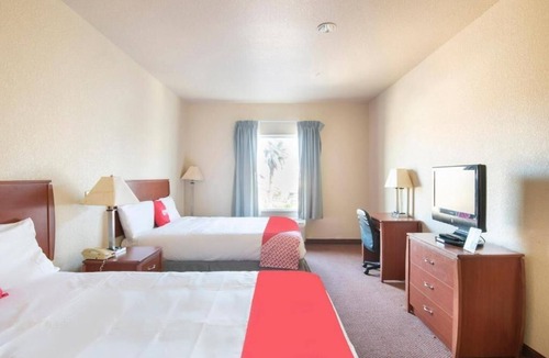 Clute Hotel | 3 Affordable Rooms Near Asiel’s Restaurant