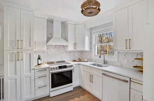 Fairfield House | 3 bd, 2 ba, king,fastwifi, near univ’s, firpt,