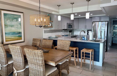 Sunnyside House | 3 BDR 3 BTH + Bonus Bunk Area Beautifully Decorated Townhome with Amazing Views!