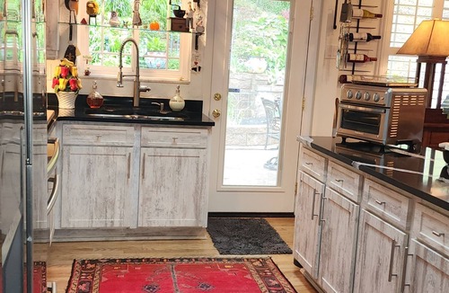 Brookline House | 3 BDRM●3 BATH●EV CHARGER ● ECLECTIC ● PATIO ●GARAGE ●PARKING● MIN TO DNTWN