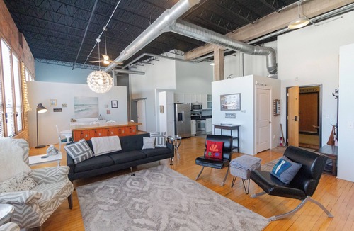 South Haven Condo | 3-bed/2.5ba Loft condo in downtown South Haven with indoor pool and fitness room