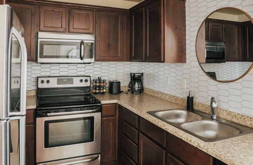 Central Business District House | 3 Bed/2 Ba 2 Car Garage Getaway in the Heart of Provo