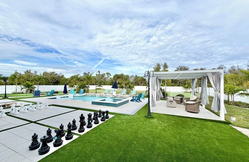 Cape Haze House | 3 bed 2 bath Beach House near Boca Grande with Pool + Sauna + Spa + Mini Golf