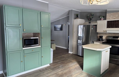 Benton House | 3 bed 2 bath spacious and cozy Newly remodeled home at Kentucky lake Benton ky
