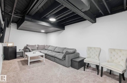 Northeast Edmonton House | 3 bed 2 bathrooms