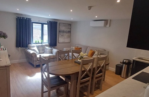 Ely Apartment | 3 bed, 3 bath apartment, can be split into 3 units