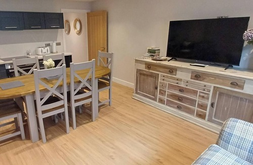 Ely Apartment | 3 bed, 3 bath apartment, can be split into 3 units