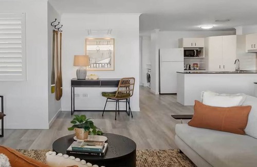 Coolum Beach Apartment | 3-Bed Haven with Balcony and BBQ, 5-Min to Beach