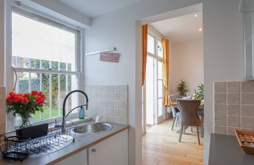 Vassall House | 3 bed House Camberwell with Private Garden