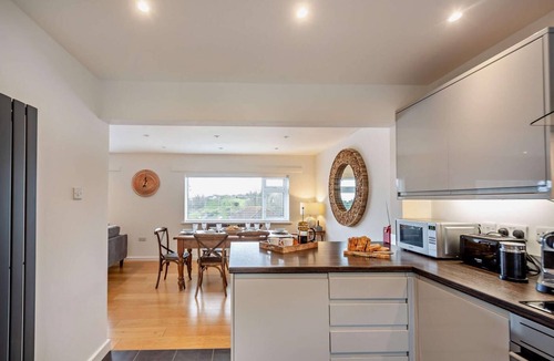 Aberdovey Cottage | 3 Bed in Aberdovey (oc-n29124)