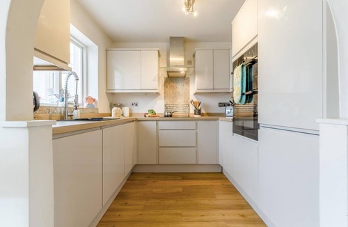 Aldborough Cottage | 3 Bed in Baconsthorpe (oc-s32338)