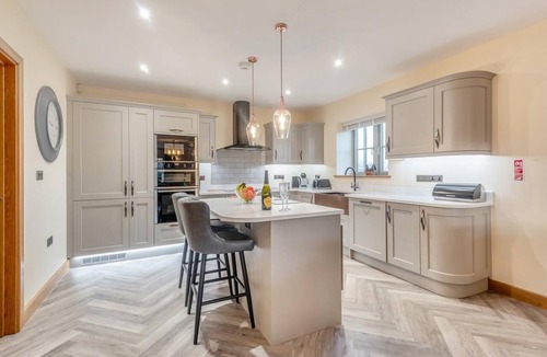 Wing Other | 3 Bed in Brampton (oc-p34636)