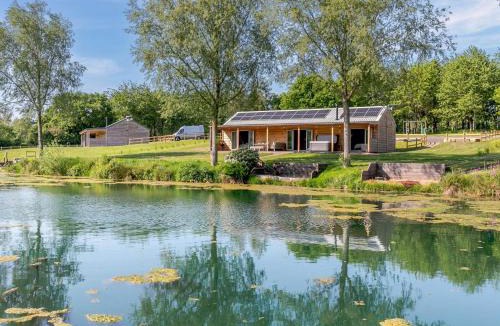 Cullompton Cabin | 3 Bed in Cullompton oc-96118