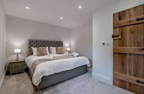 Lofthouse House | 3 Bed in Harrogate oc-94743