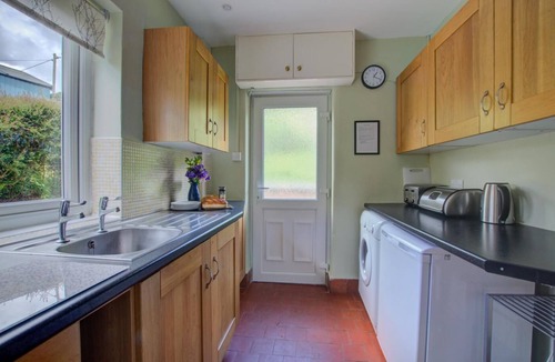 Glyn Ceiriog Cottage | 3 Bed in Llangollen (oc-waf216)